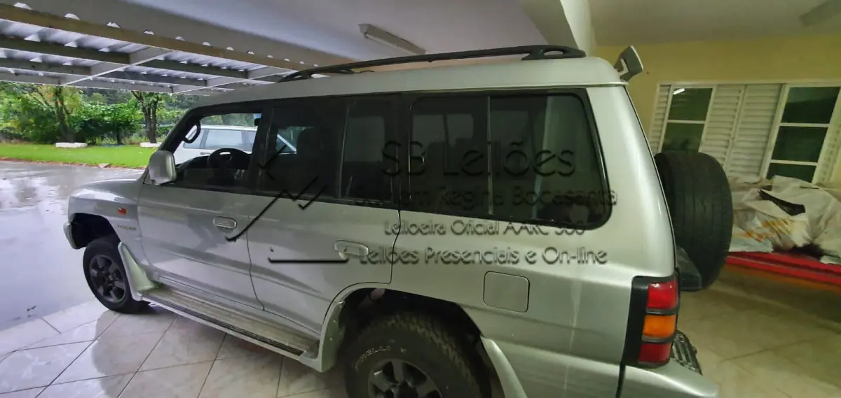 LOTE 001 - I/MMC Pajero GLS B V6 3.0