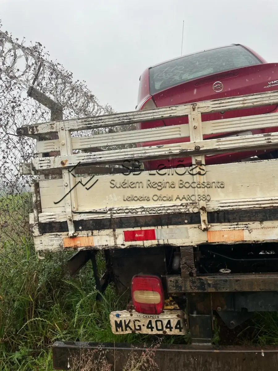 LOTE 001 - Caminhão VW 9-160 DRC 4X2