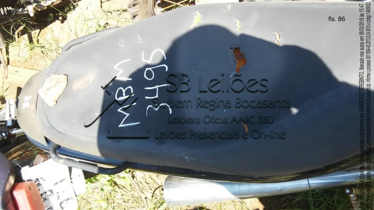 LOTE 006 - Sucata da Motocicleta Honda Biz C100