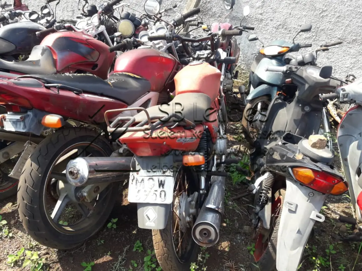 LOTE  - Sucata da motocicleta Honda CG 150 Titan ES