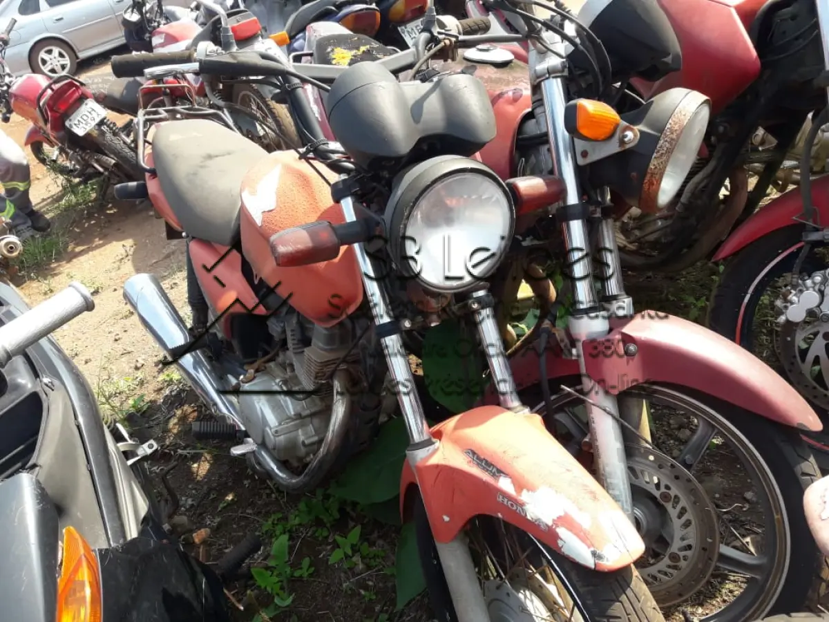 LOTE  - Sucata da motocicleta Honda CG 150 Titan ES