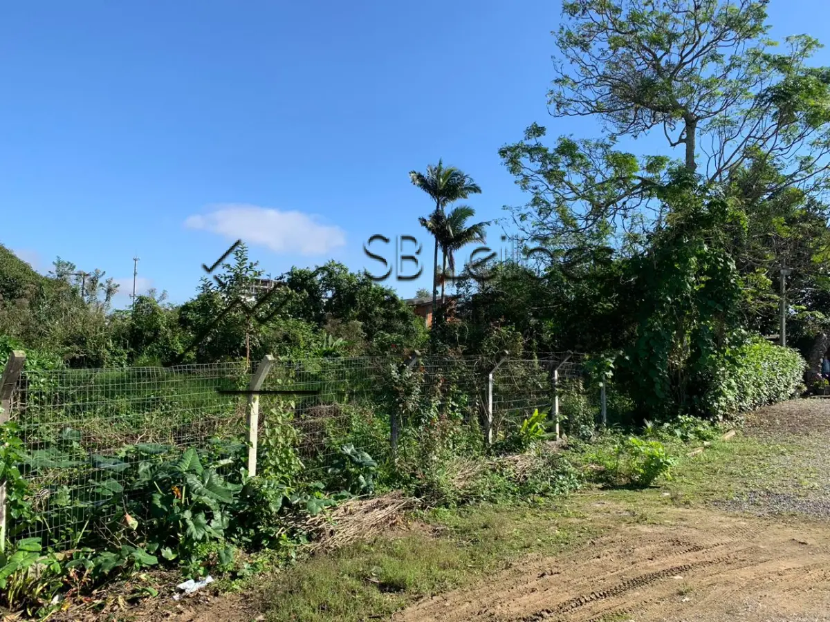 LOTE 001 - 50% do : Imóvel Matrícula nº 23.754 do Registro de Imóveis da Comarca de Gaspar-SC.