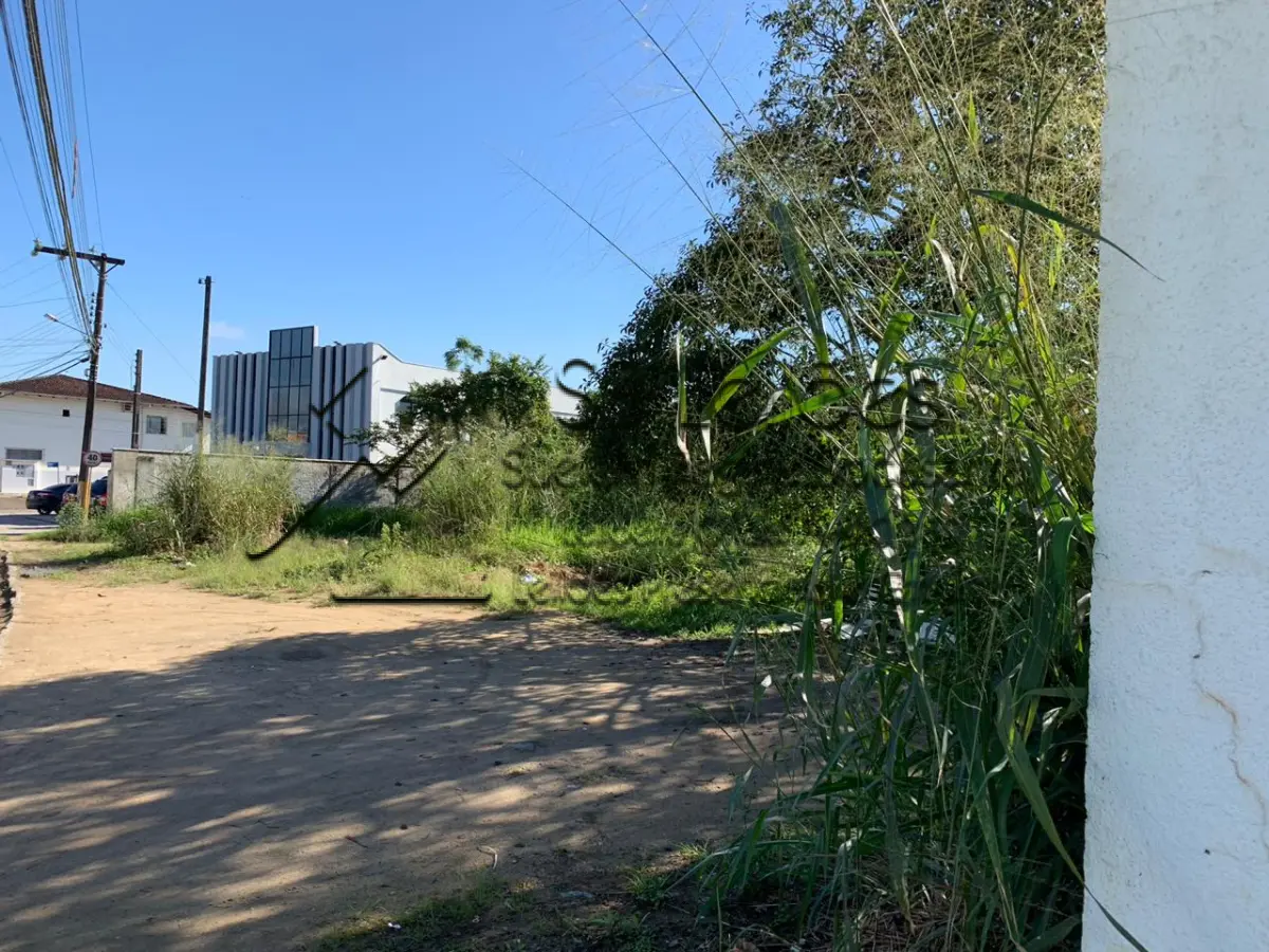 LOTE 001 - 50% do : Imóvel Matrícula nº 23.754 do Registro de Imóveis da Comarca de Gaspar-SC.