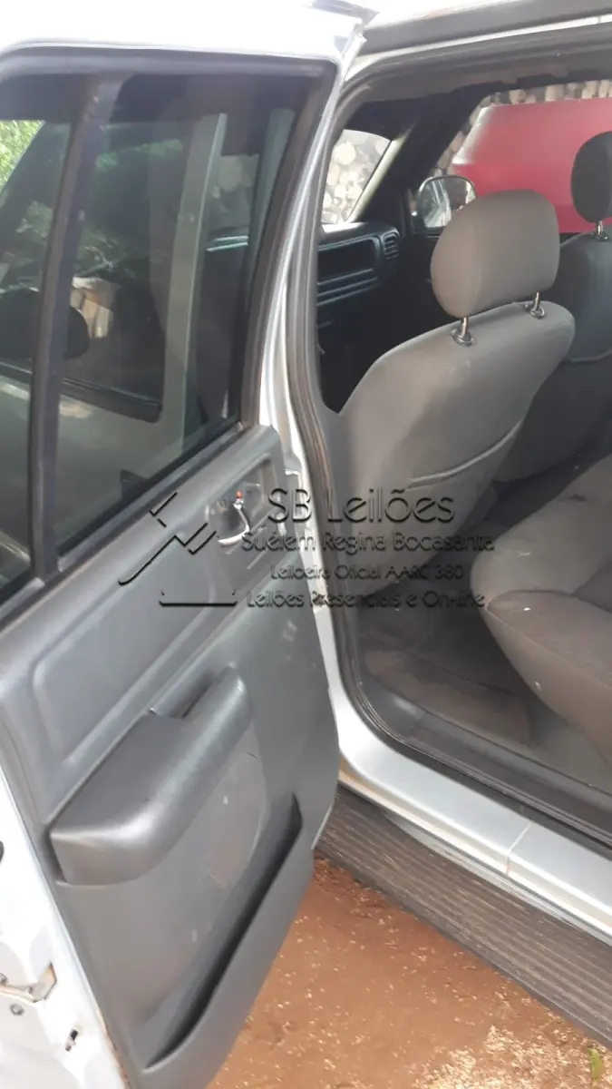 LOTE 001 - Veículo GM S10 Advantage D