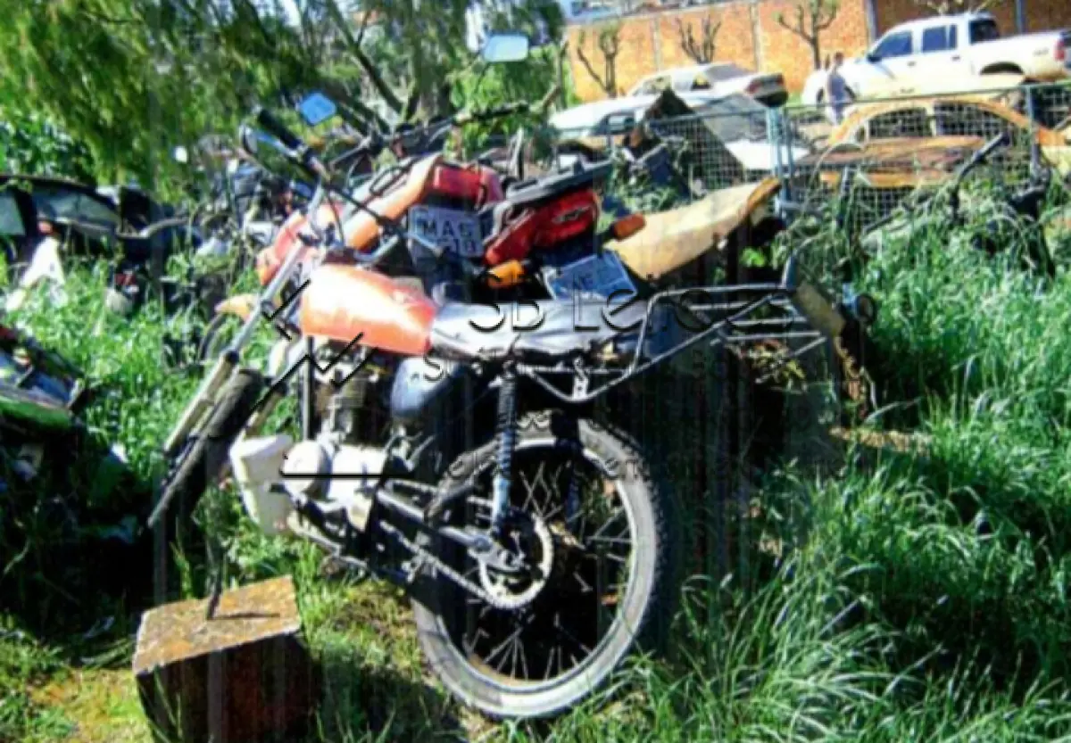 LOTE  - Sucata da motocicleta Honda CG 125