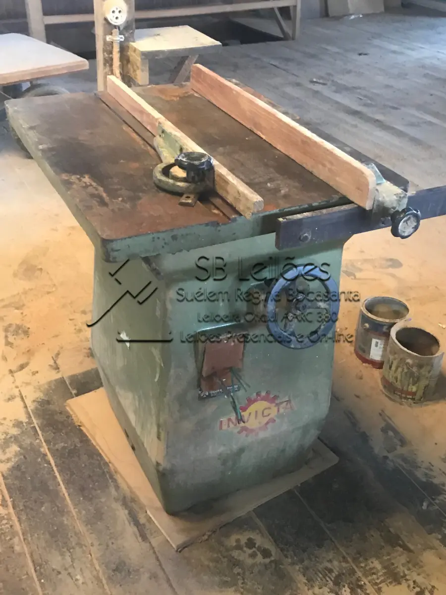 LOTE 018 - 01 (uma) serra circular Taqueira Invicta.