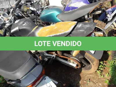 LOTE  - Sucata da motocicleta Honda Twister