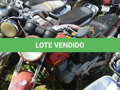 LOTE 005 - Sucata de Motocicleta Honda CBX 250, placa MAS 9618