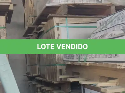 LOTE 000 - 94m² de piso, cimento natural, de 60x60