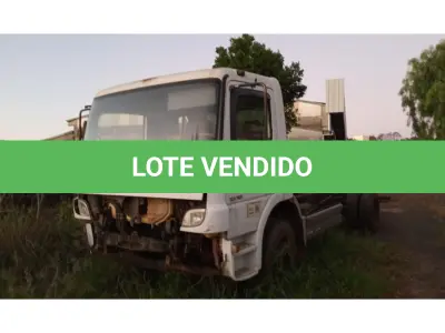 LOTE 001 - Caminhão Mercedes-Benz Atego 1518
