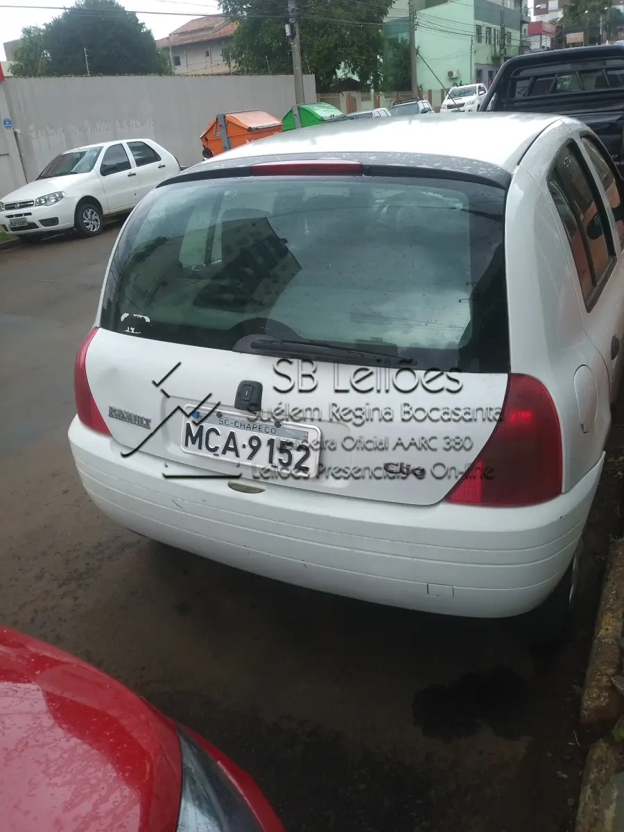 LOTE 000 - Veículo Renault Clio RN 1.0