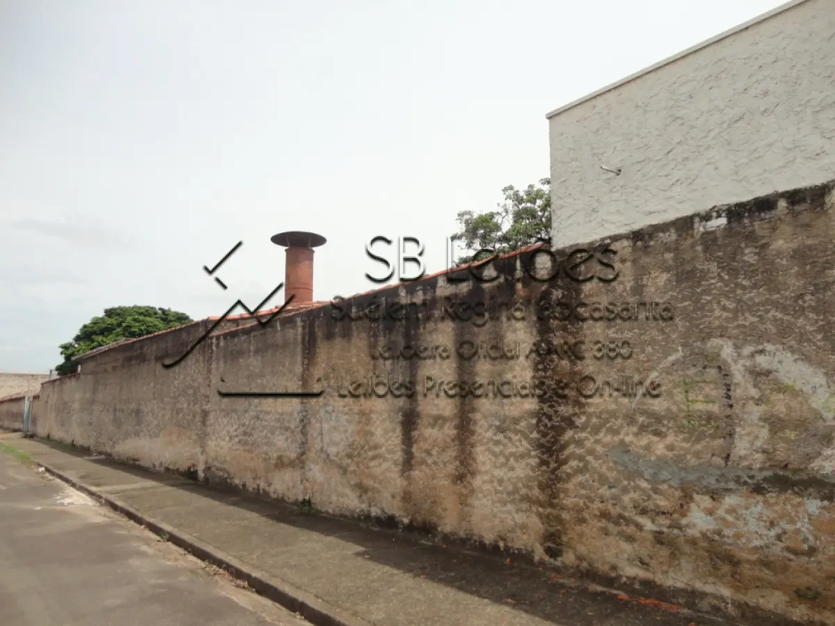 LOTE  - Imóveis Matrículas nºs 71.187 e 71.189 ambas do CRI da Comarca de Indaiatuba-SP.