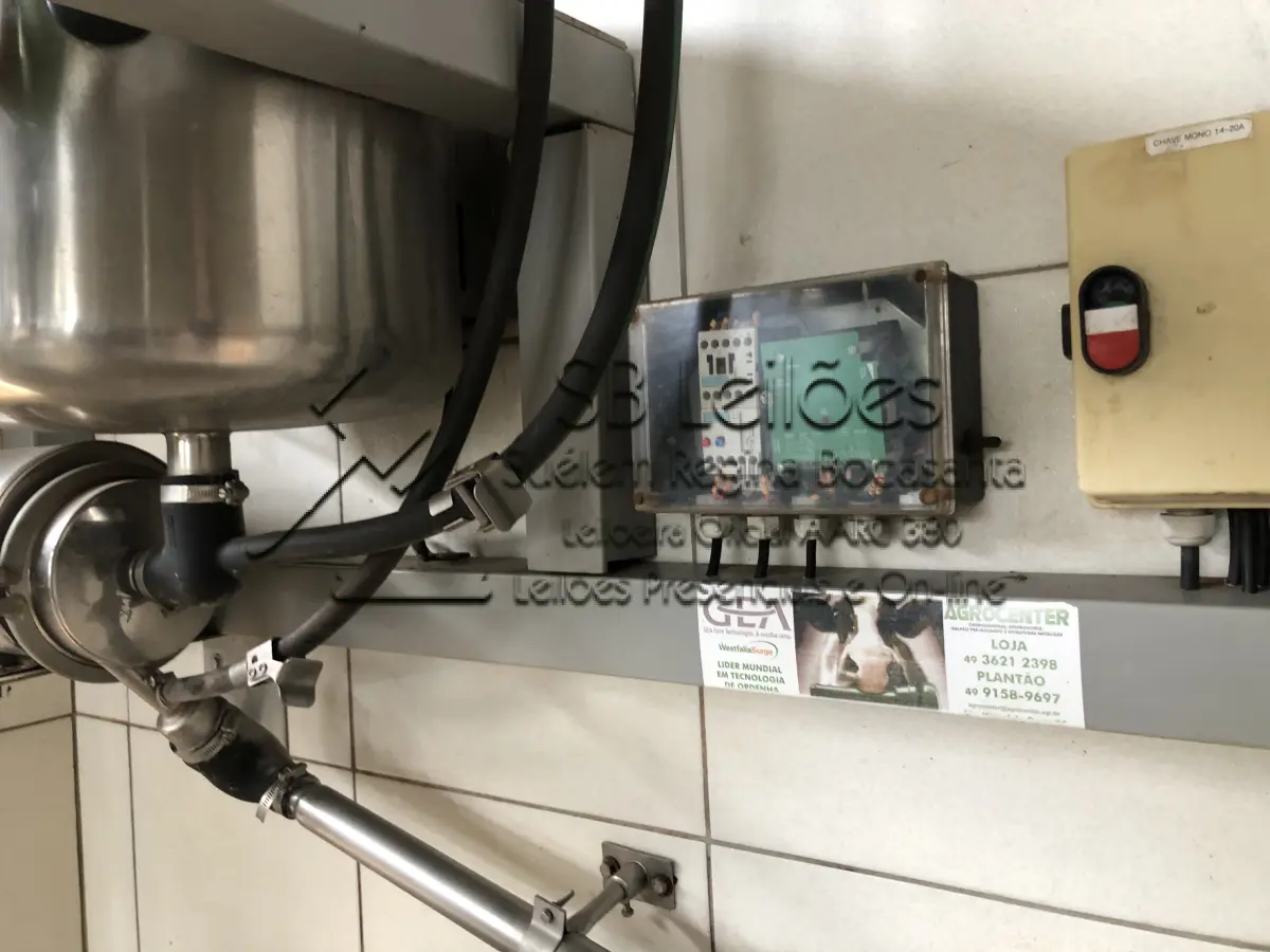 LOTE 0003 - Ordenhadeira Canalizada, Linha Média, Marca GEA