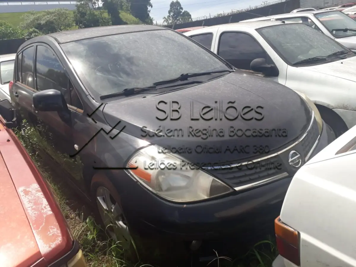 LOTE 0004 - Veículo Nissan Tiida, 1.8 SL flex