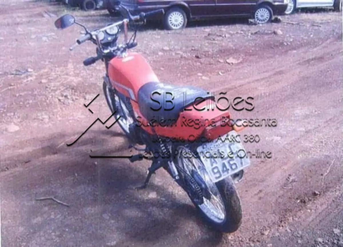 LOTE  - Sucata de motocicleta Honda CG 125 Today