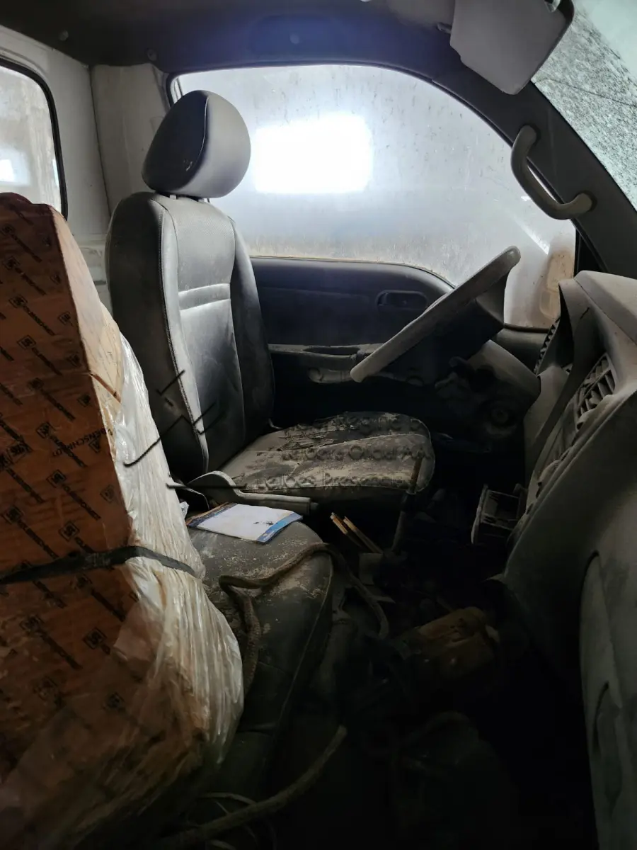 LOTE 000 - Sucata do veículo Caminhonete KIA K2700 DLX UB