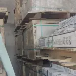 LOTE 000 - 94m² de piso, cimento natural, de 60x60