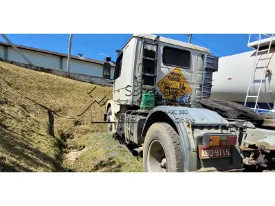 LOTE 001 - Caminhão Scania T112 ES 6X4