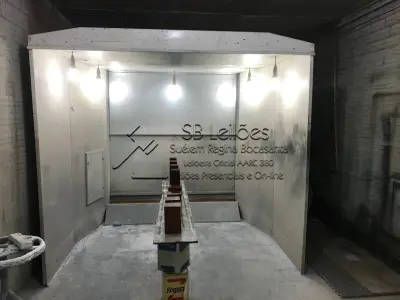 LOTE 009 - 01 (uma) cabina de pintura com cortina de água.