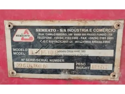 LOTE 000 - Uma plantadeira, marca Semeato