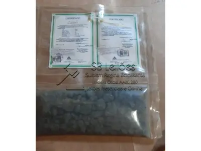 LOTE 000 - 100,00g (cem gramas) de Pedra Berilo, variedade classificada como Esmeraldas Naturais