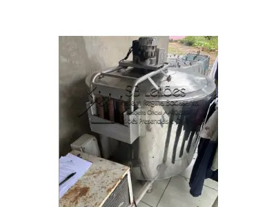 LOTE 001 - Resfriador de leite, 500 litros, marca COPEL